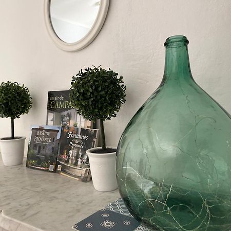 ホテル ル フロール Fréjus エクステリア 写真